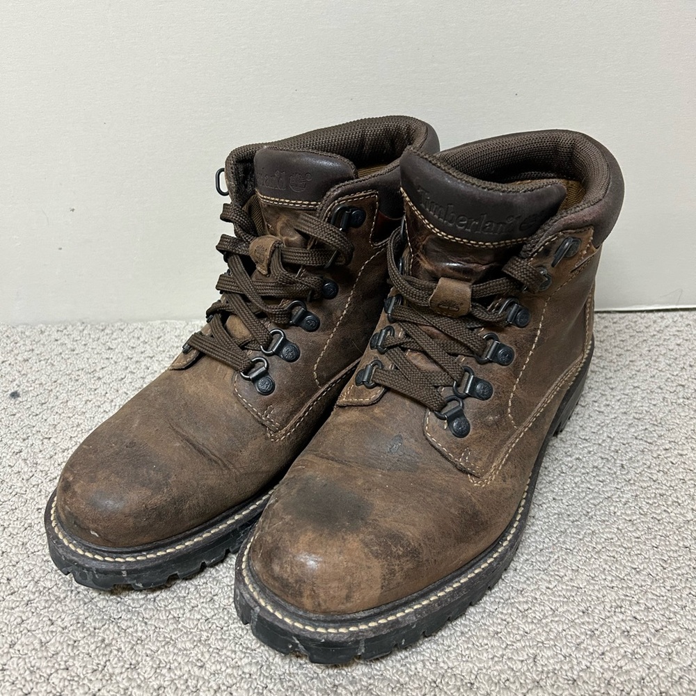 BOOTS | Men’s Timberland boots size 8.5